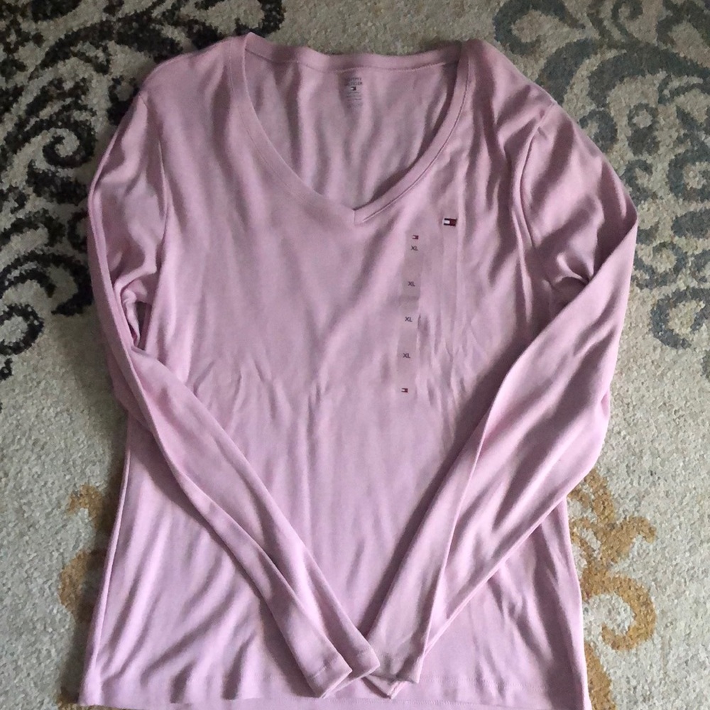 Tommy Hilfiger long sleeve t-shirt sweater